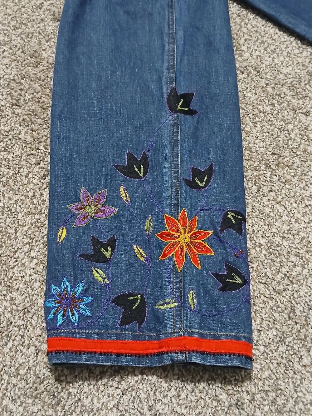 Chico's 100% Cotton Embroidered Wide Leg Denim Jeans - Multicolor Floral Detail - Picture 14 of 16